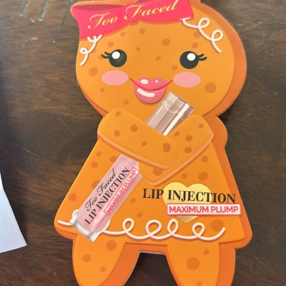 Travel Size Lip Injection Maximum Plump Extra Strength Lip Plumper Gloss 👄 - Picture 2 of 3